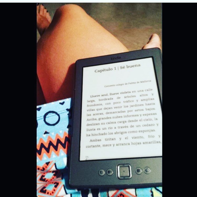 Ei: este mes puedes descargarte #sébuena a tu tablet y leer por 3€ la novela de #hadasadultas del verano. Búscala en Amazon y hazte con ella