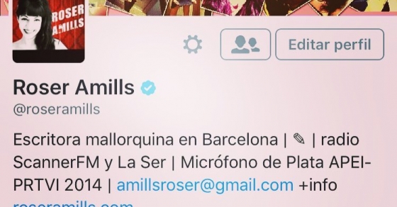 Ves el simbolito "v"? #twitter acaba de verificar mi cuenta #albricias!!! - Roser Amills, escritora mallorquina