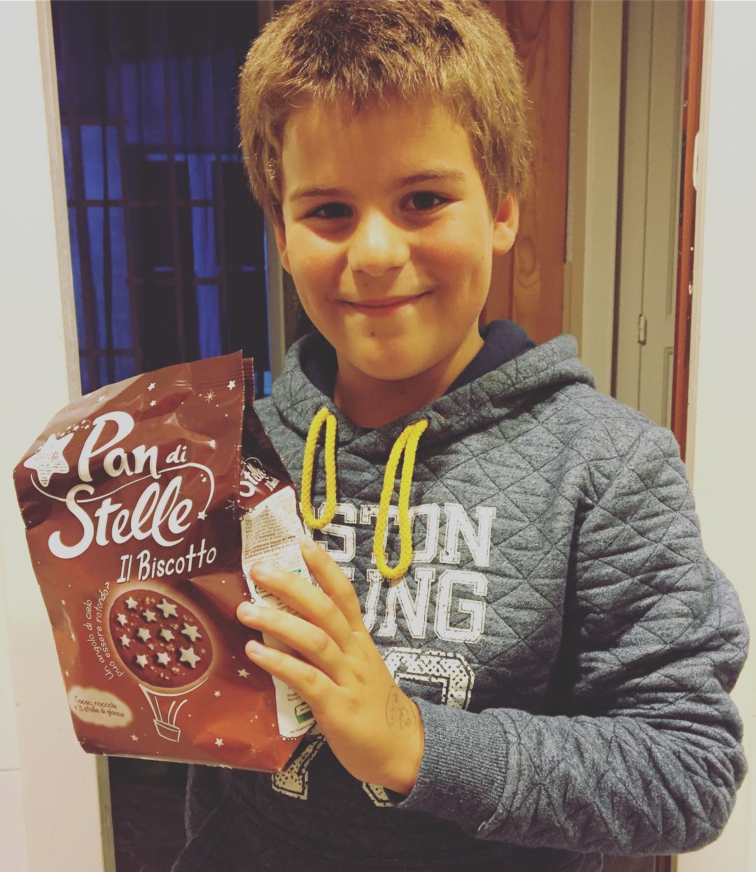 Juan, hijo pequeño de Roser Amills