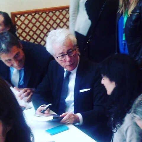 ken follet y roser amills