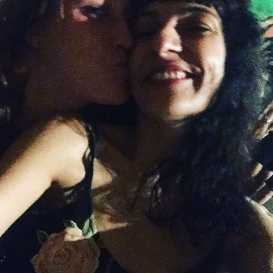 Roser Amills Con Mary