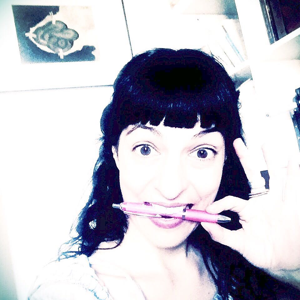 Roser amills escritora boligrafo