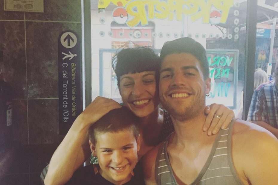 Roser amills y sus hijos marcel y joan