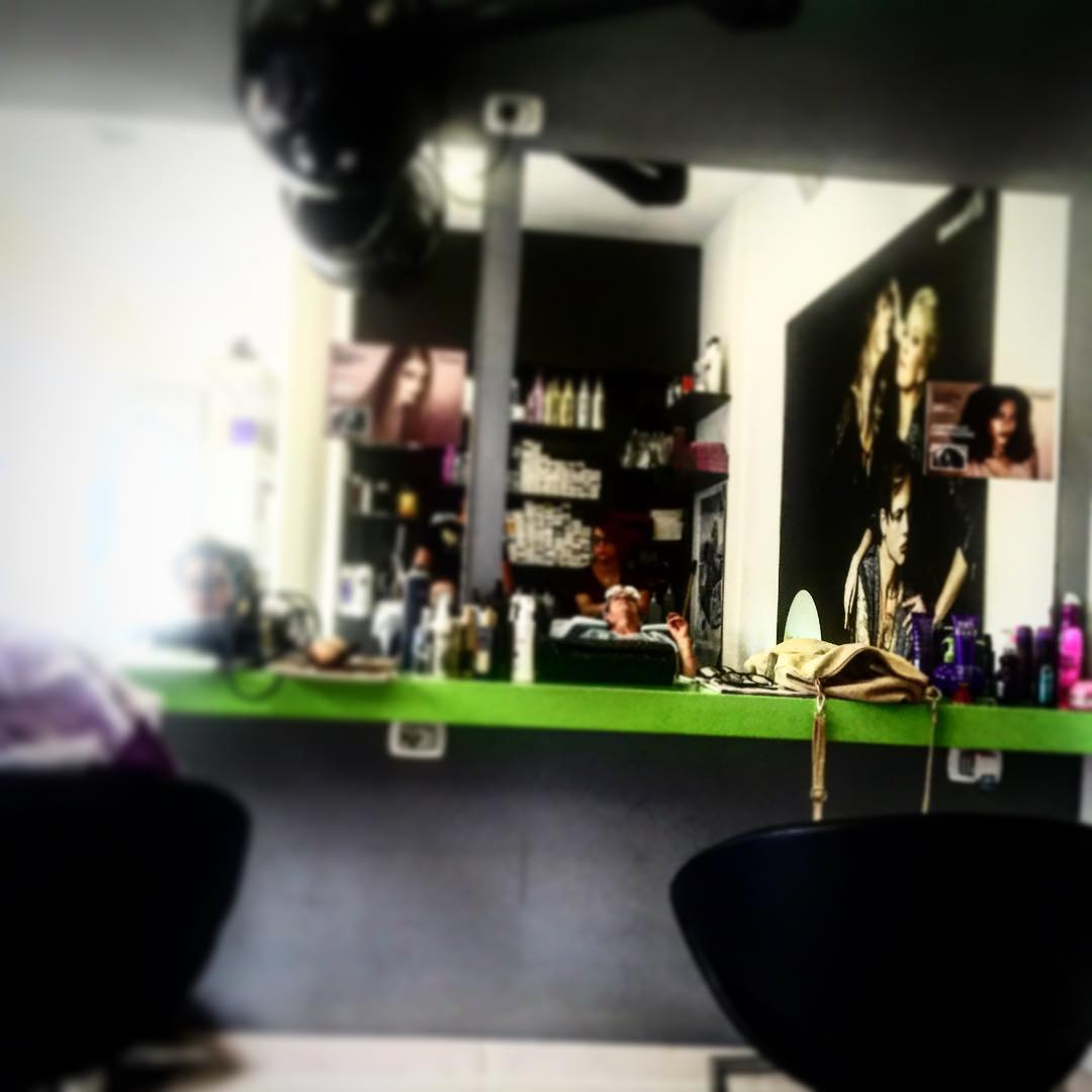 Momento #latuabellezza ;)) Voy a cortarme el pelo en #salerno