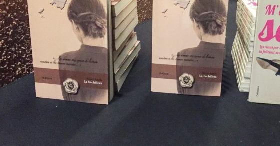 Muchísimas gracias a los lectores que se llevaron ayer a casa #labachillera - Roser Amills, escritora mallorquina