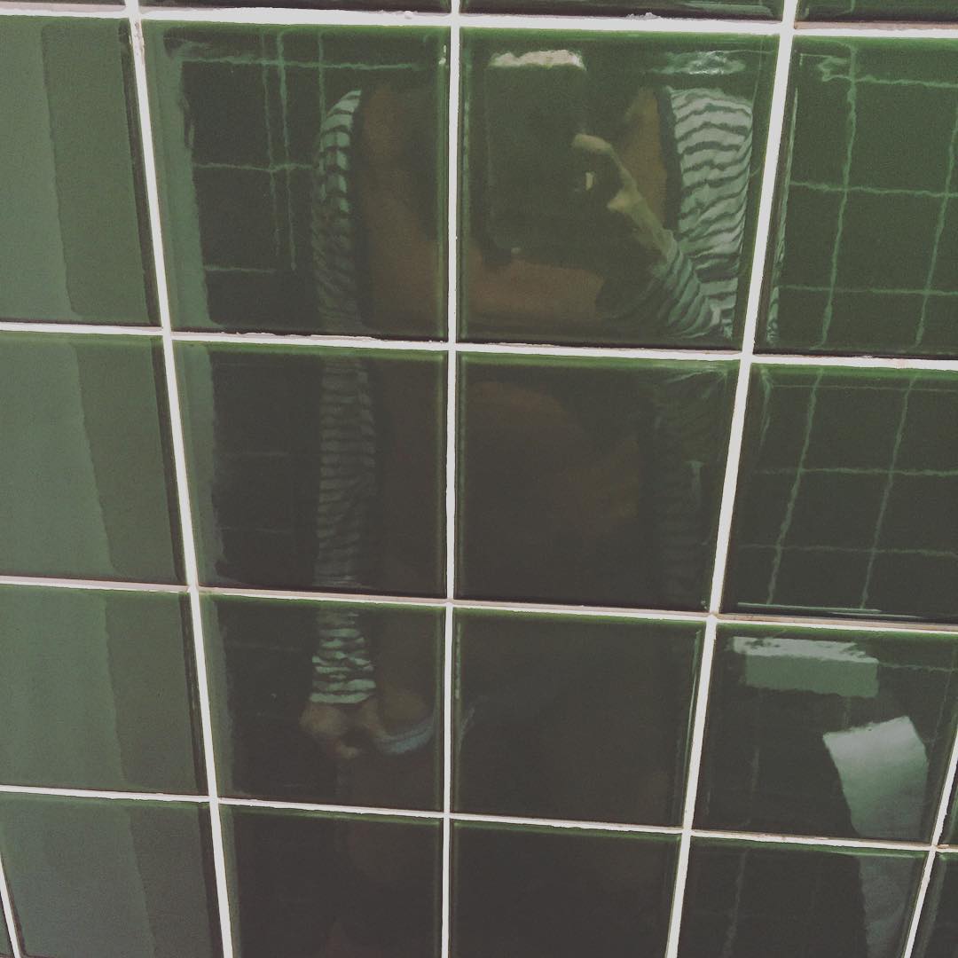 Amills Public Wc Reflejo