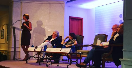 Telecinco | Más de 400 personas asisten a las Conversaciones Literarias de Fomentor, que este año versan sobre fantasmas y espíritus - Roser Amills, escritora mallorquina