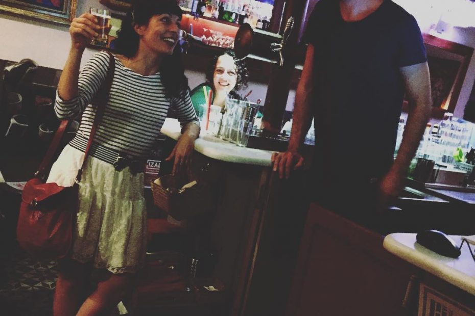 Roser Amills En El Bar Calders