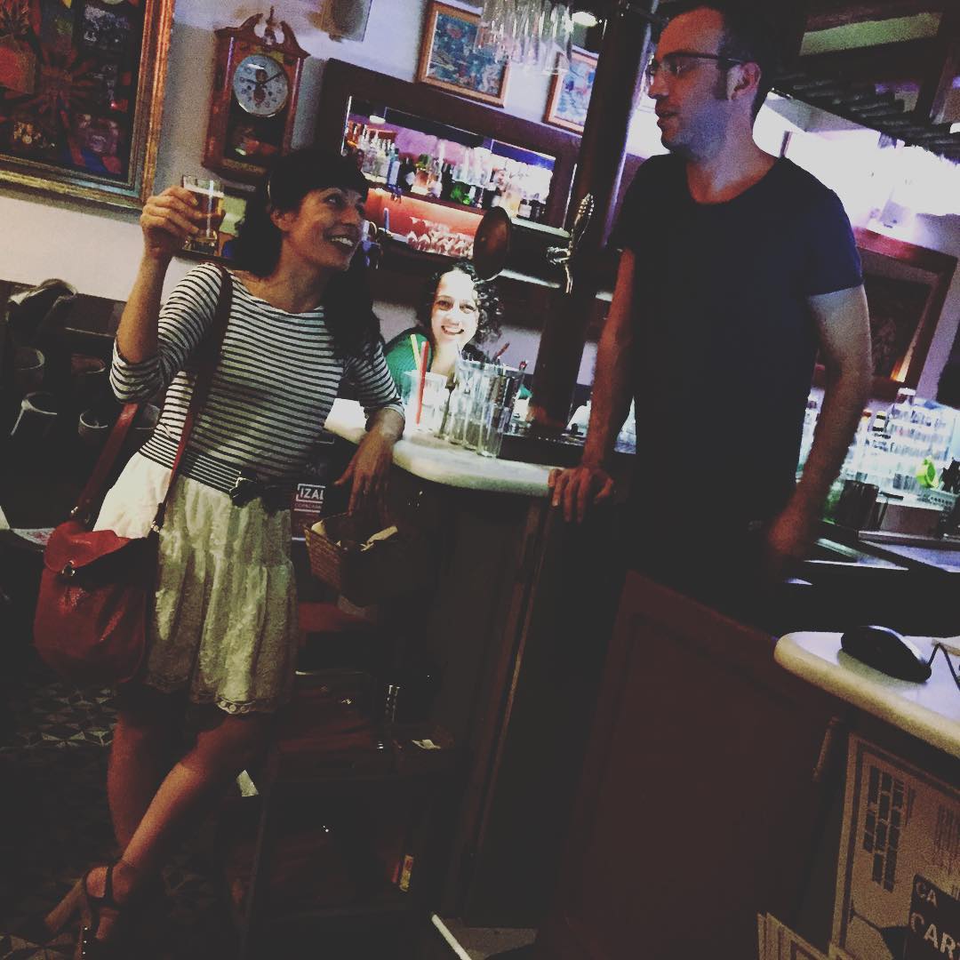 Roser Amills En El Bar Calders