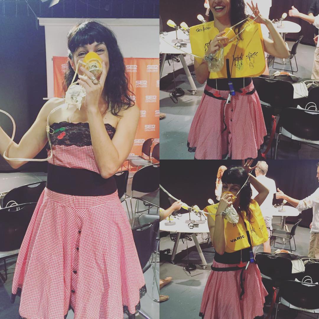 La sesión de fotos de ayer fue así de divertida! La SER La Nit 31416 #sercat #31416lanitquenosacaba #radio #risas #humor #tonimarin #pictoftheday #working #news #happyday #friends #moment #lanit131416