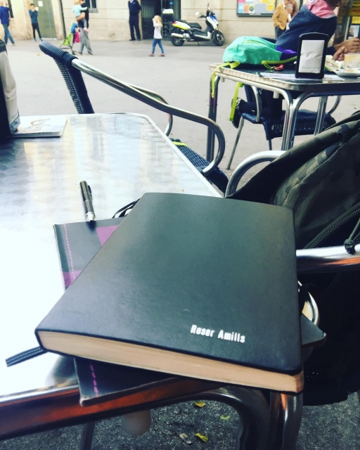 cuadernos de roser amills: este es un regalo de La central