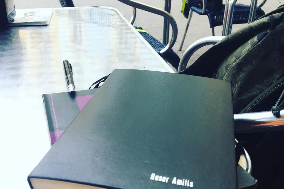 cuadernos de roser amills: este es un regalo de La central