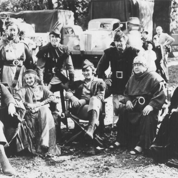 El del centro es el protagonista de El ecuador de Ulises   Echadle un vistazo a la novela!