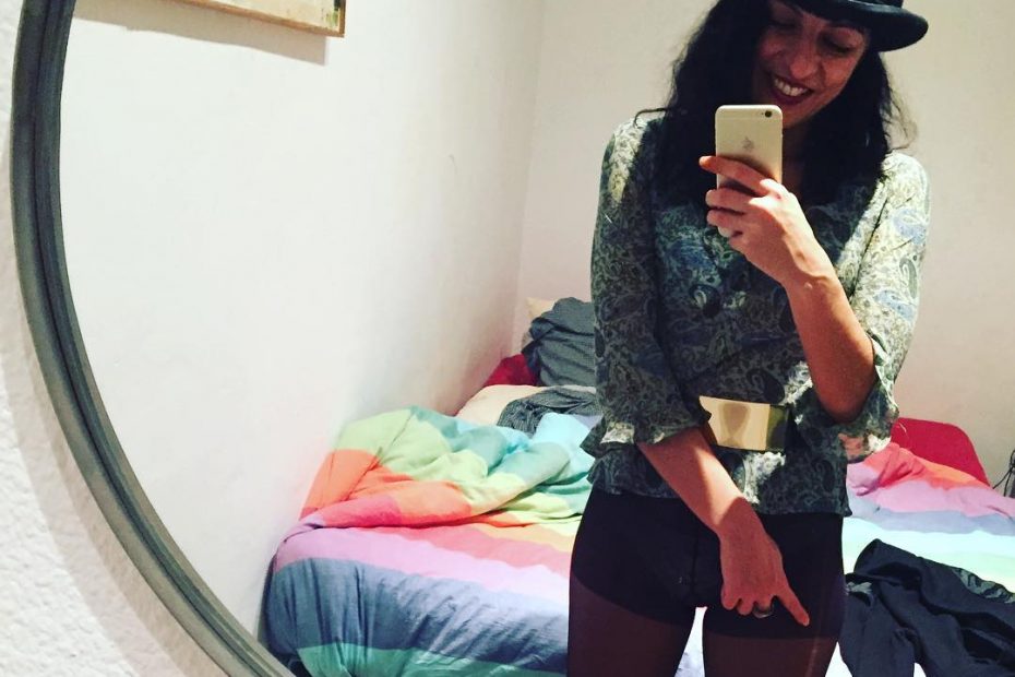 Roser Amills Sombrero De Copa