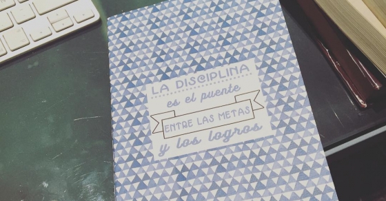 Este precioso cuadernito me lo regaló Tere Gallimó hace unos días, qué ilusión estrenarlo!!! 2 Este precioso cuadernito me lo regaló Tere Gallimó hace unos días, qué ilusión estrenarlo!!! - Roser Amills, escritora mallorquina