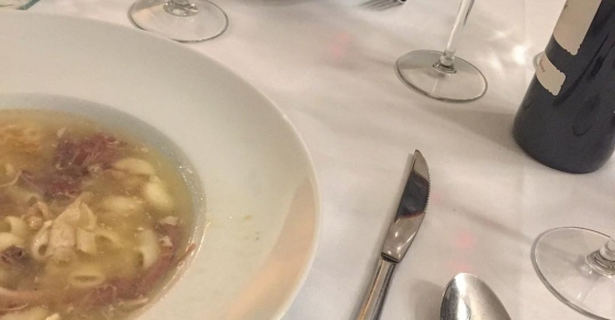¿Una sopita, @marco_blued ? - Roser Amills, escritora mallorquina