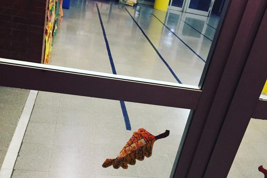 Colegio De Juan El Hijo De Roser Amills