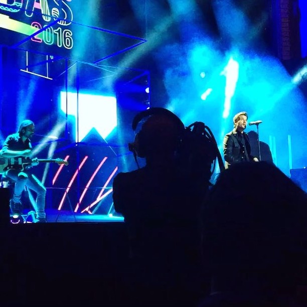 Homenaje a Luis Eduardo Aute en Ondas 2016: Dani Martín cantay