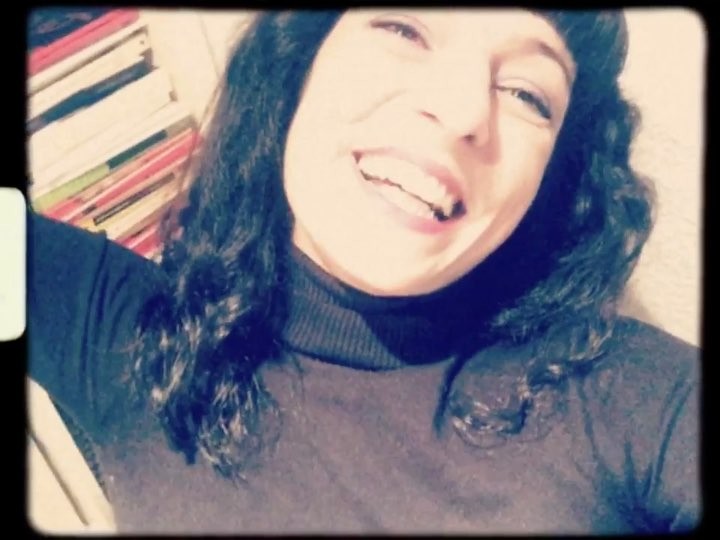 "¡Qué pobre memoria aquella que sólo funciona hacia atrás!" Lewis Carroll Buenas tardes a todos! Y en especial a Marco  