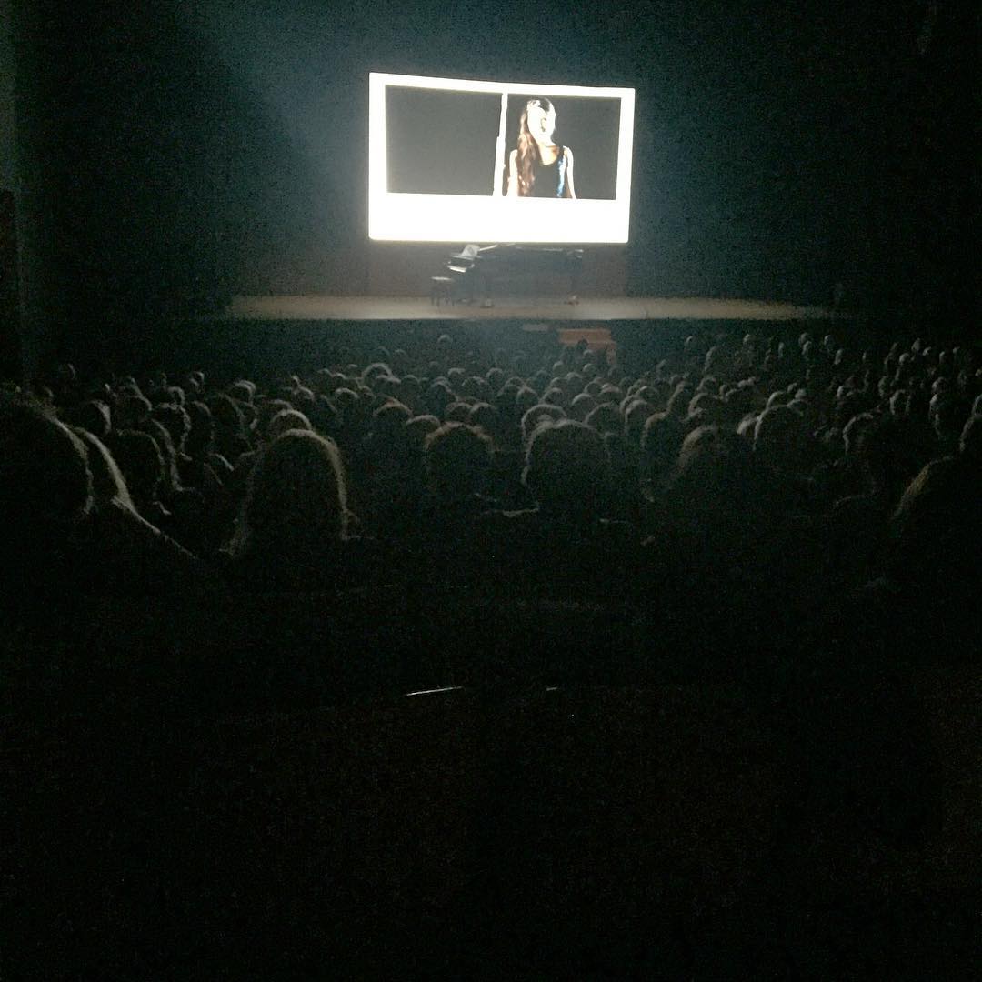 Roser Amills al Teatre Auditori de Sant Cugat, presentacio per Pep Tugues