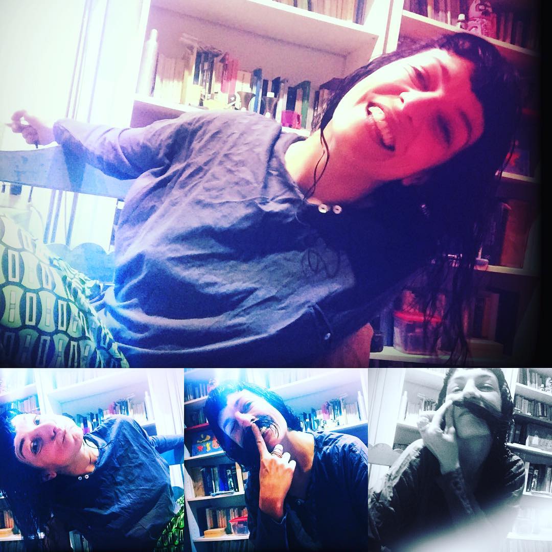 He jugado este ratito con mi mando Smile Photo Lab y paro ya!!