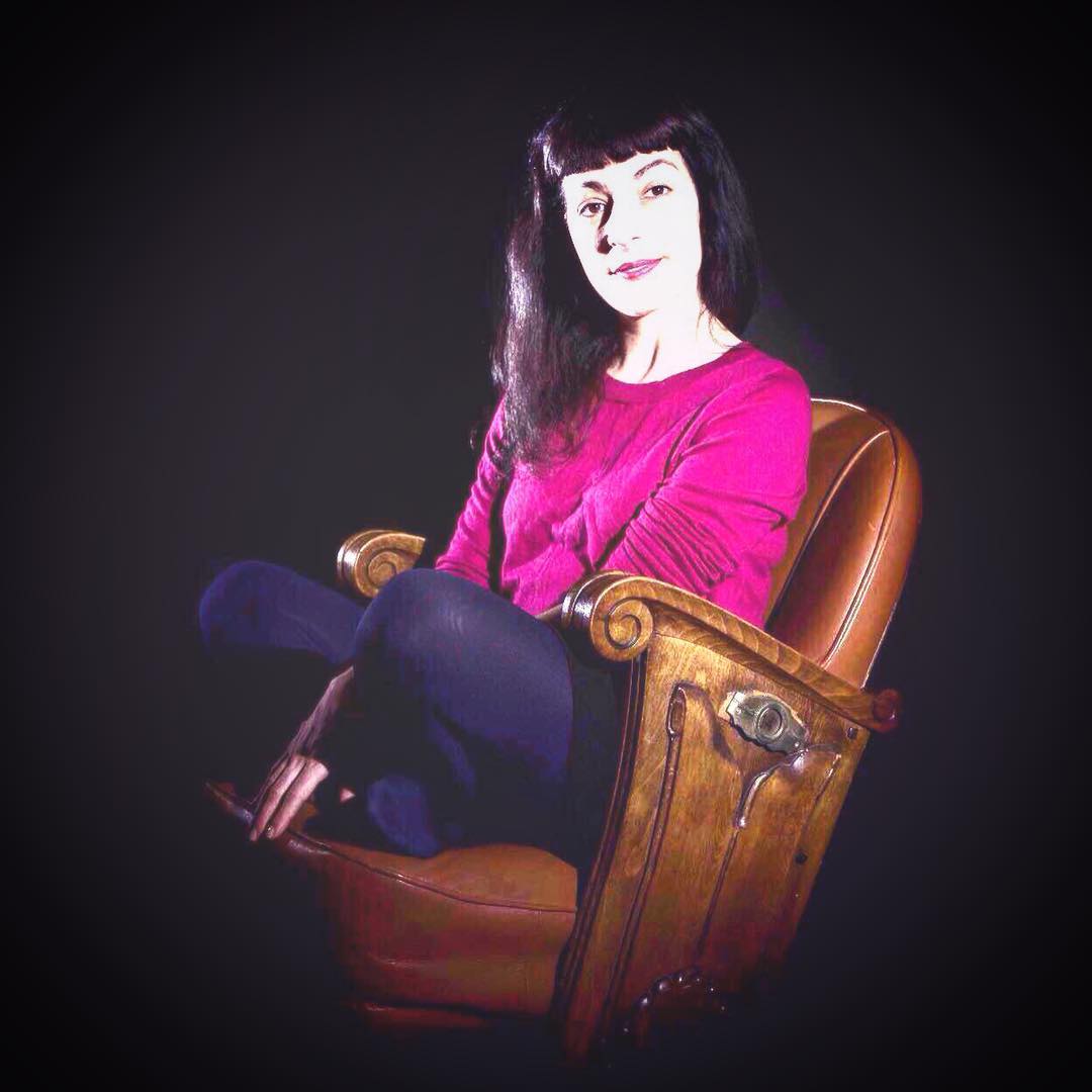 Ejercicio difícil: ponerme seria para un retrato   En La Capsa @comudelamassana, el pasado fin de semana