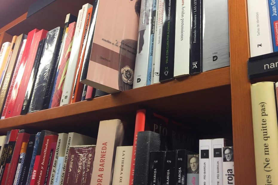 Novela La Bachillera En Laie