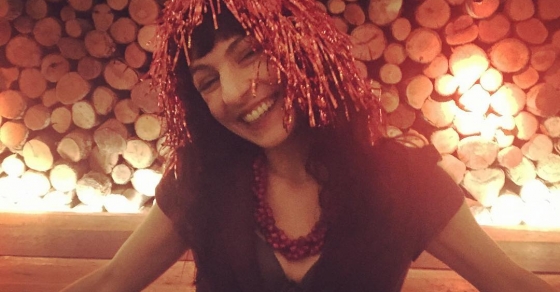 Habéis revisado ya las fotos de la fiesta de anoche? ;)) - Roser Amills, escritora mallorquina