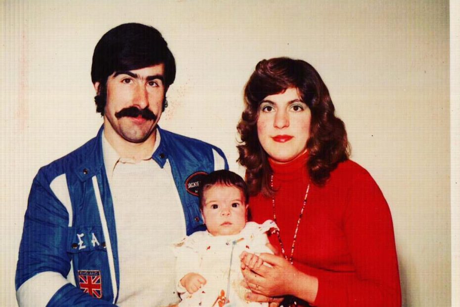 roser amills de bebe con su padre esteban y su madre catalina