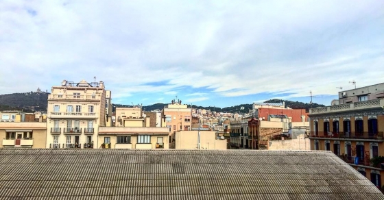 "Sólo es posible transformar la realidad mirándola de otra manera" (Kafka) - Roser Amills, escritora mallorquina