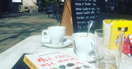Roser Amills presenta a Arantxa Coca en El Prat de Llobregat - Roser Amills, escritora mallorquina