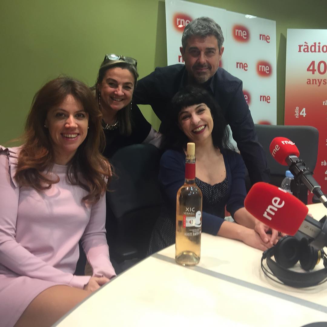 Connecteu-vos ara a Ràdio4, som ja en directe a @anemdetarda #anemdetarda #radio4 #radio