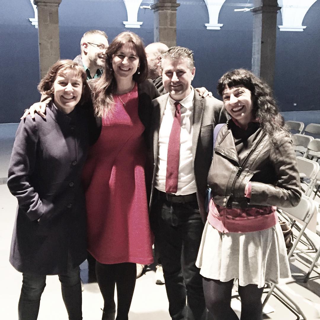 Gran #diamundialdelapoesia amb Laura Borràs, Pep Cerdà i Izaskun Arretxe a l' Art Santamònica