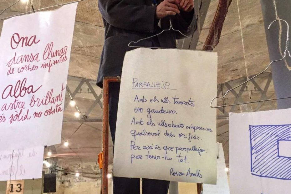 banderola de poema de roser amills en utopia markets