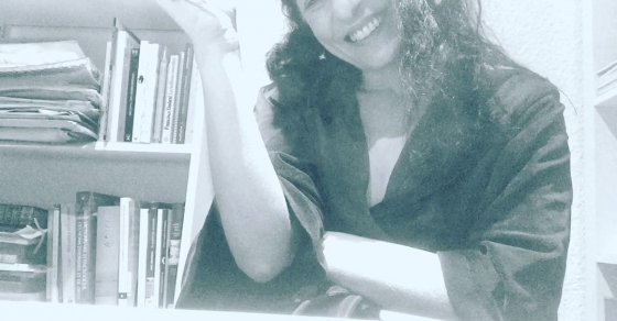 roser amills escribiendo