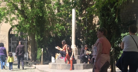 Barcelona tiene oasis maravillosos, como esta plaza ;)) - Roser Amills, escritora mallorquina