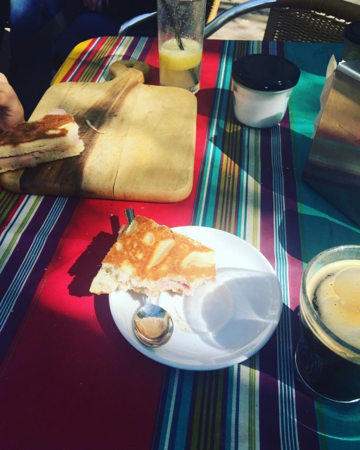 merienda en nabucco tiramisu del barri de gracia