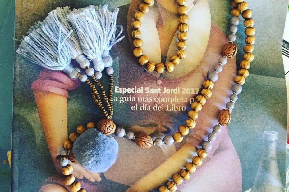 regalo de sant jordi de arantxa coca a roser amills