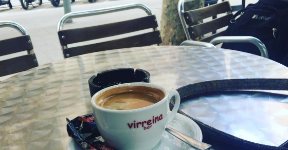 Que empiecen las bellas reuniones, mi oficina está lista :)) - Roser Amills, escritora mallorquina