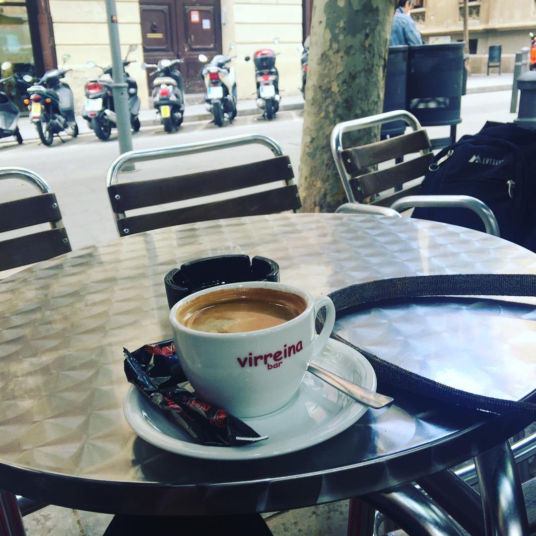 Que empiecen las bellas reuniones, mi oficina está lista  