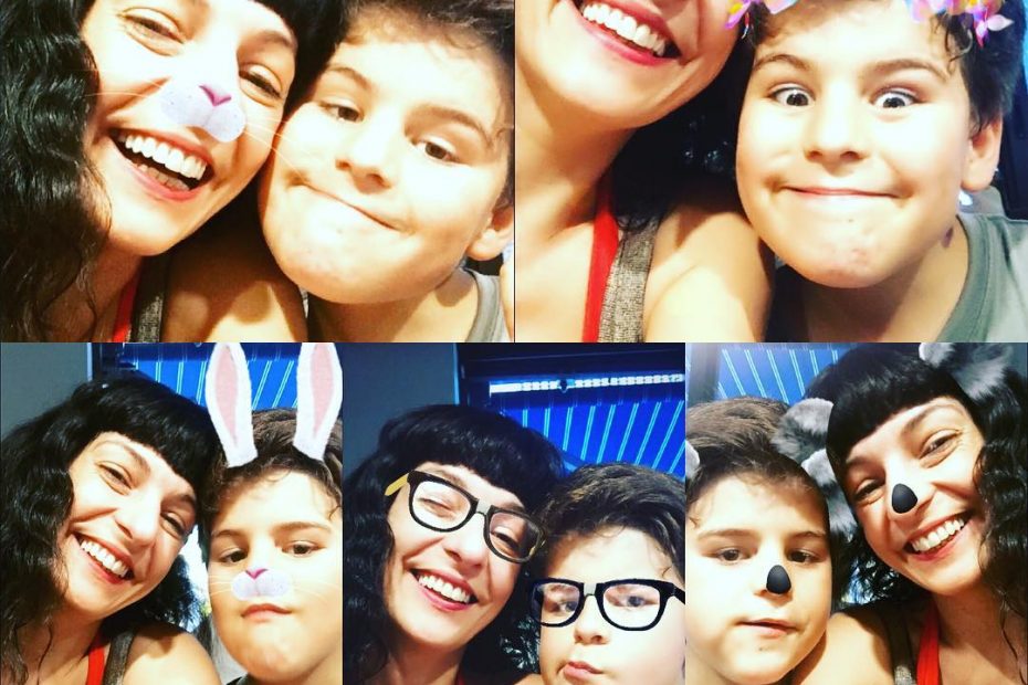 Juan, hijo de Roser Amills, cumple diez años