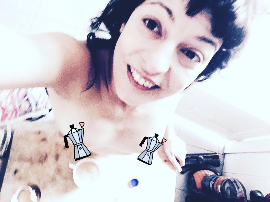 Muy buenos días Roser Amills