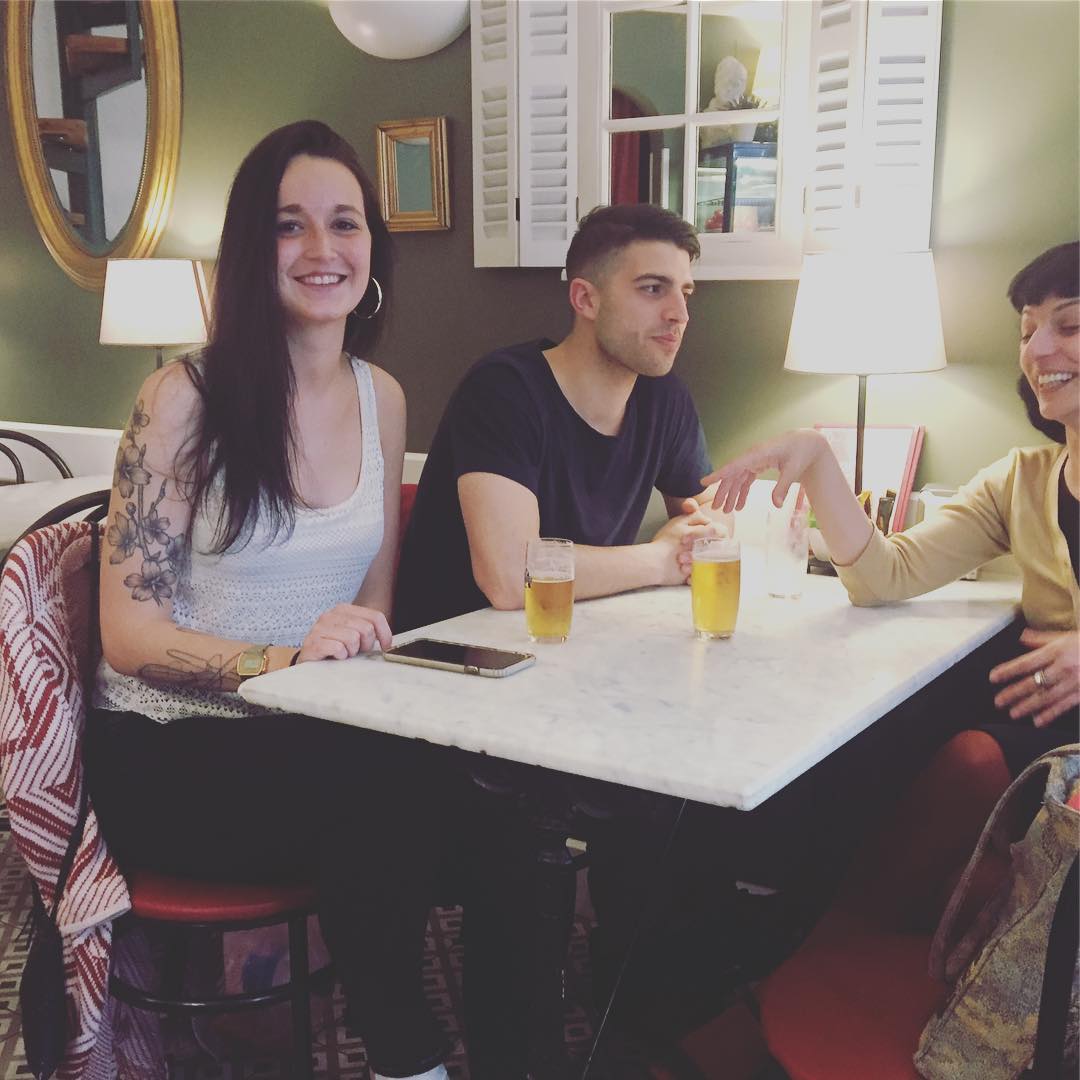 Qué guapos son Claudia y mi hijo mayor, Marcel :))