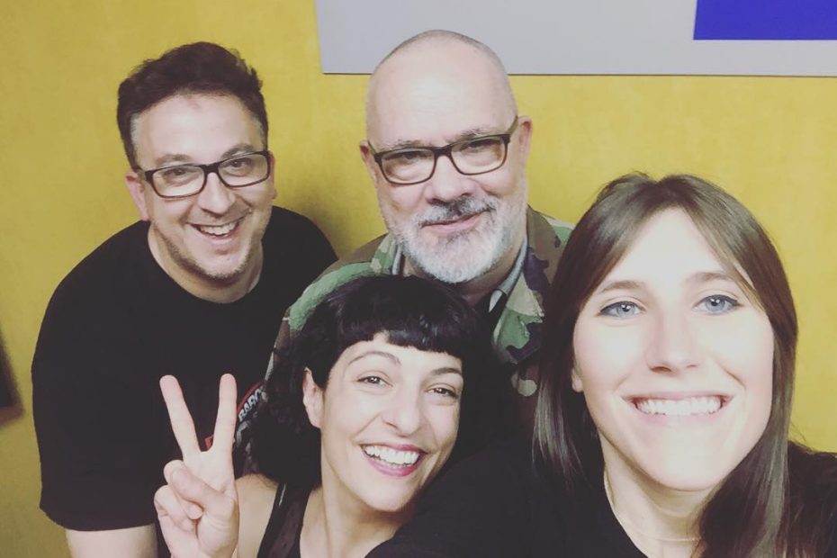Roser Amills en la radio con merce torrens gonzalo de martorell i xavi marin