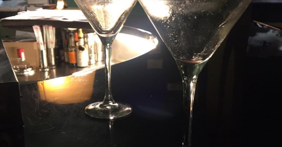 El equilibrio es dos apurando las copas a la vez ;)) - Roser Amills, escritora mallorquina