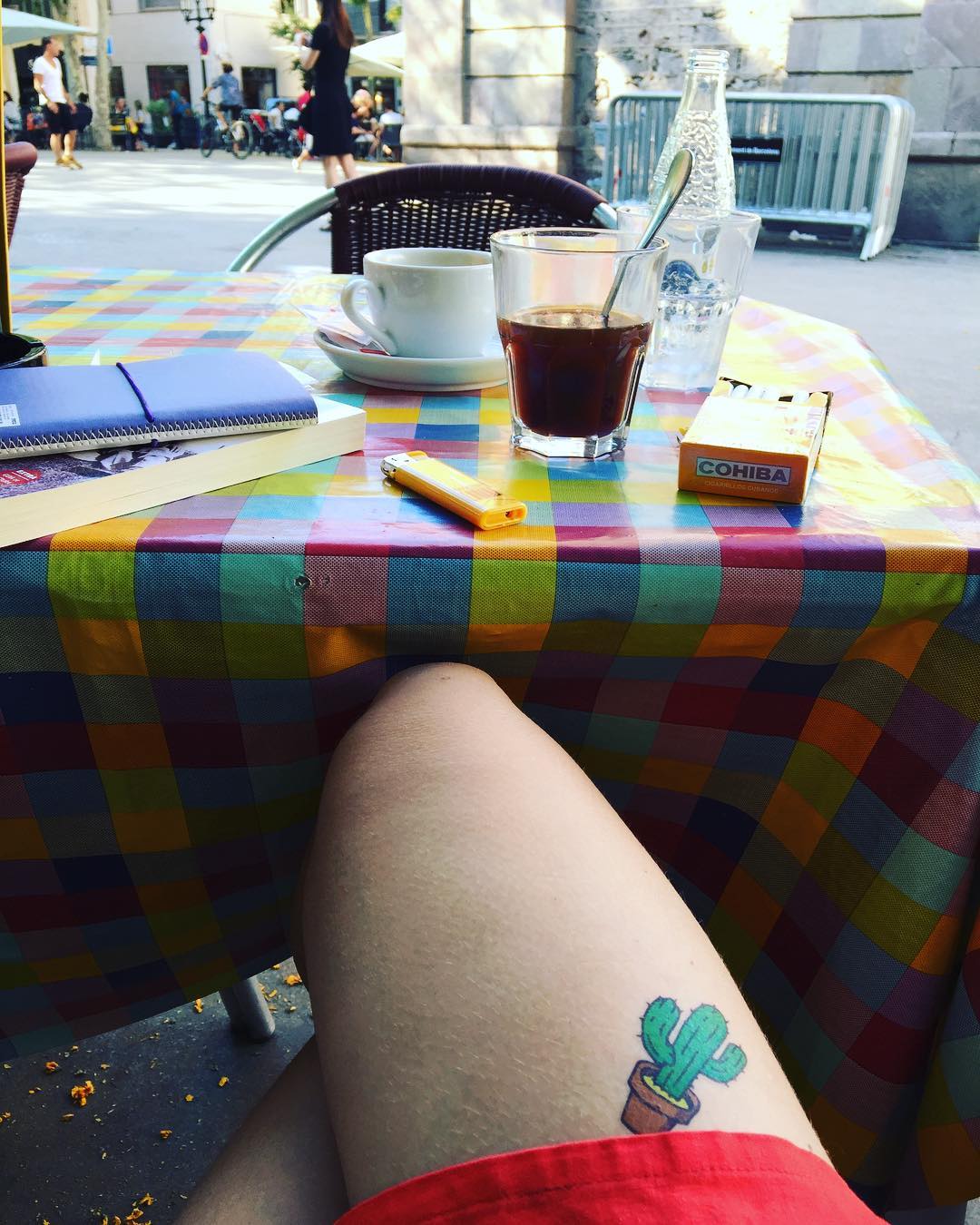 Escritores de plaza versus escritores de mesa… Qué prefieres?