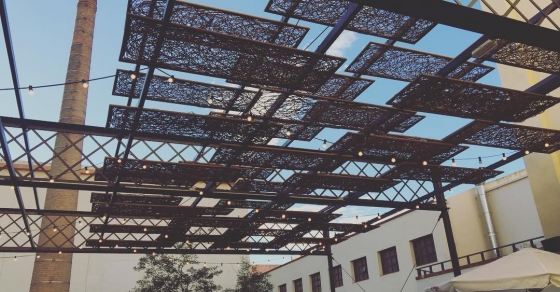 Festa Revolucio A Catalunya Radio A La Fabrica Estrella Damm