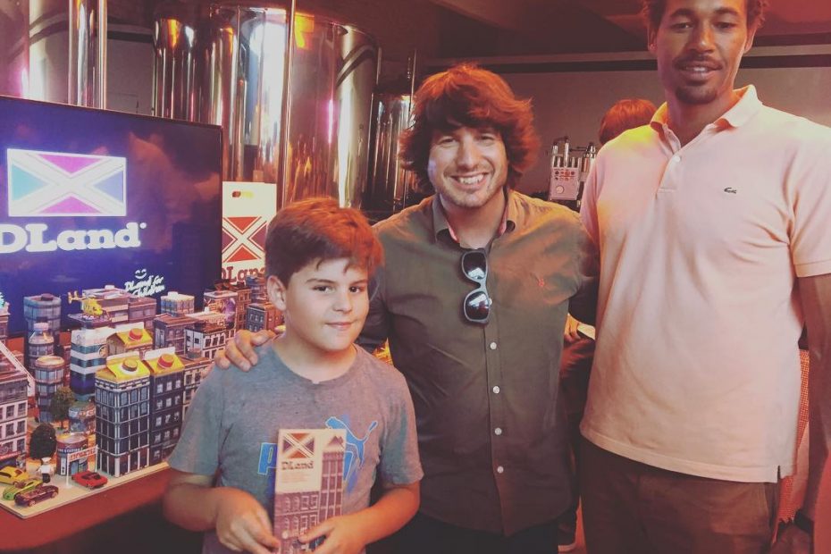 juan, el hijo pequeño de roser amills, con dani land