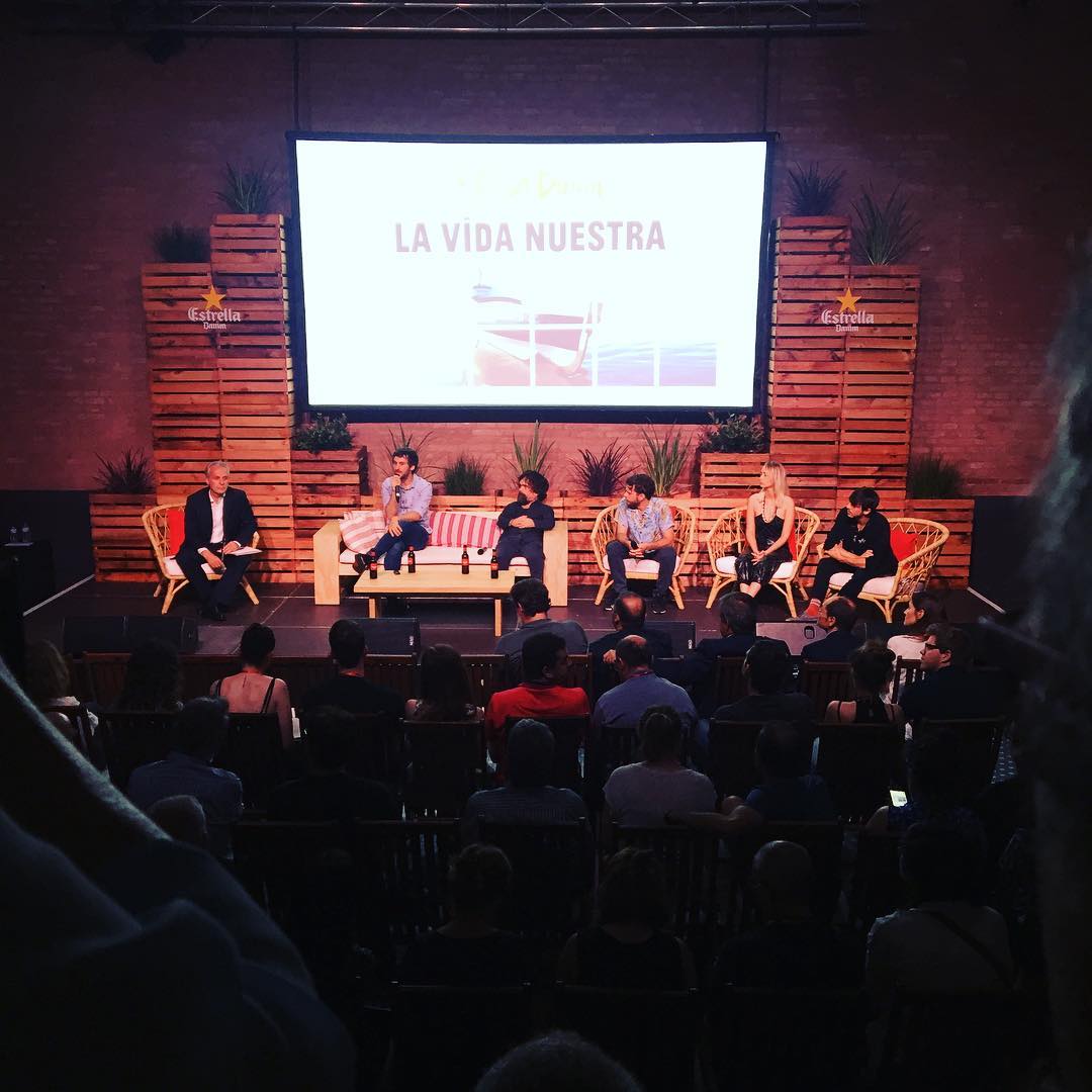 Me encanta Peter Dinklage en la presentación de La vida nuestra, de Estrella Damm