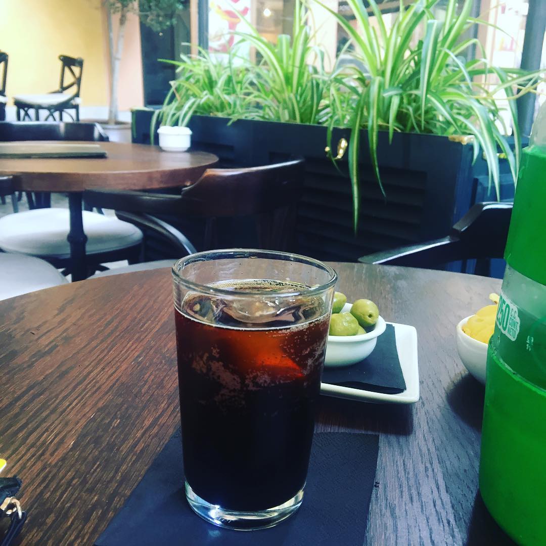 ¿Os apetece, tanto como a mí, esta breve pausa? #paloambsifó #olivestrencades #patatim